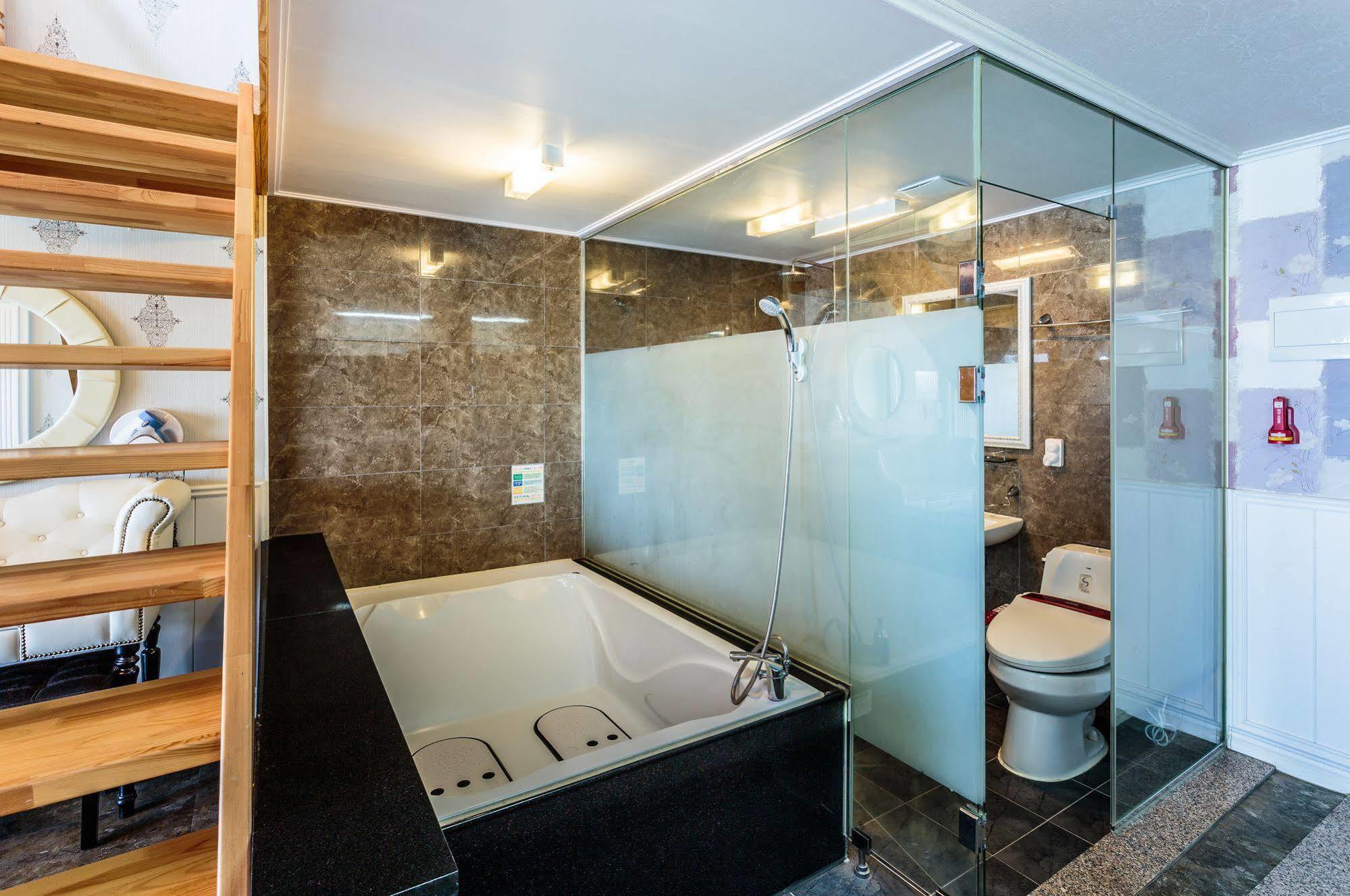 Cadelhas Hotel Jeju Buitenkant foto